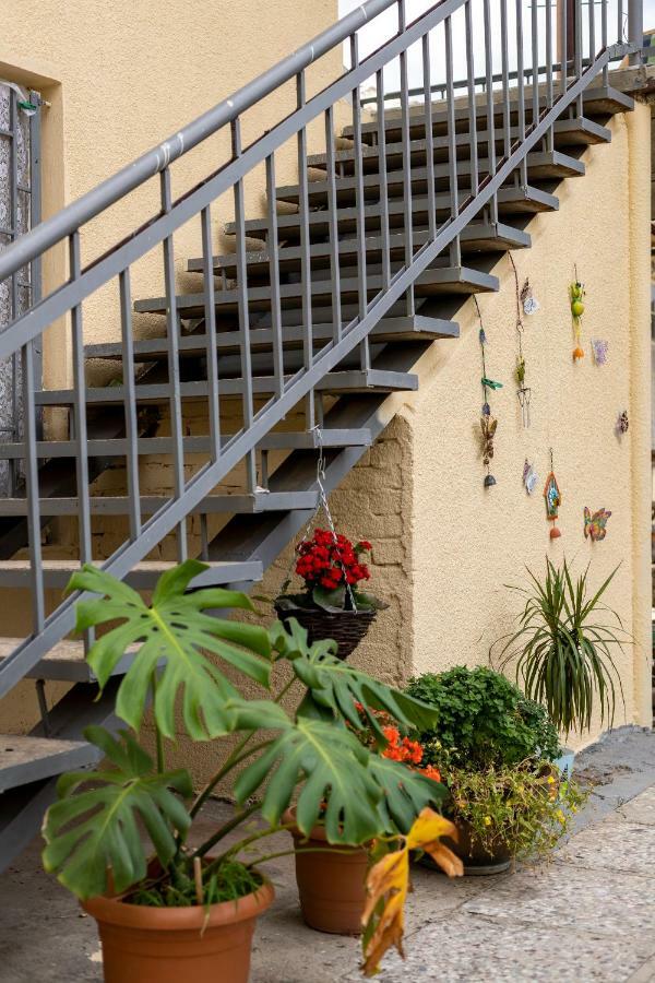 ホテルPanorama Stairway ティビリシ エクステリア 写真