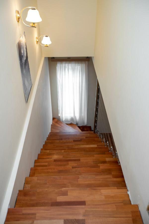 ホテルPanorama Stairway ティビリシ エクステリア 写真